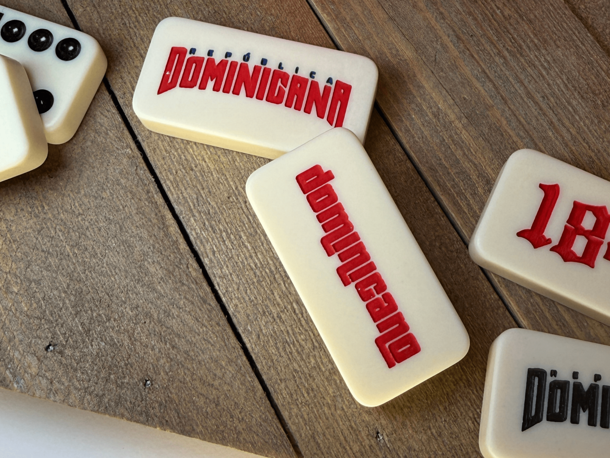 Dominican Republic Domino Set - So Genius IO