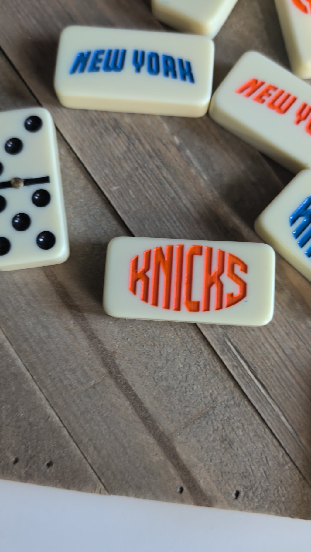 New York Knicks Domino Set